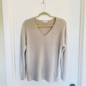 Barefoot Dreams Women's Ribbed V-Neck Sweater in Light Beige, Size Small, Cozy